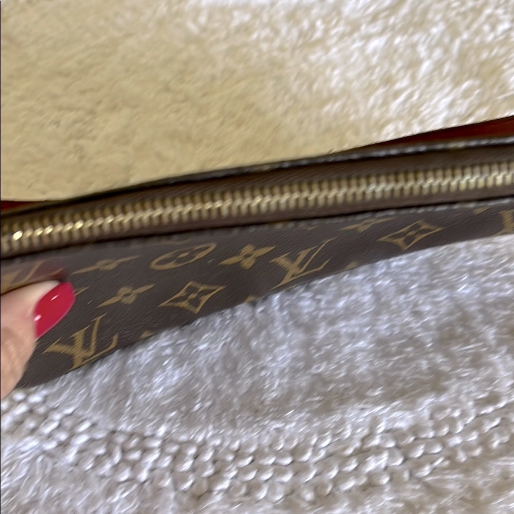 Louis Vuitton Brown Monogram Shoulder Bag with Gold Hardware Preloved - Picture 10 of 13